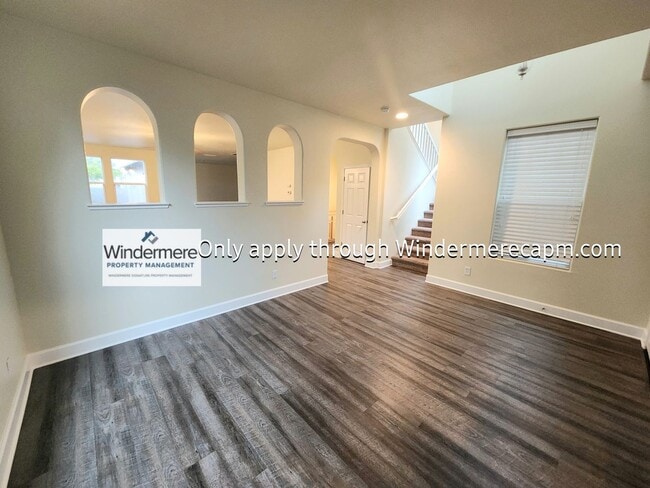 Photo - AWESOME 3 BED/2.5 BATH FLOOR PLAN AVAILABL...