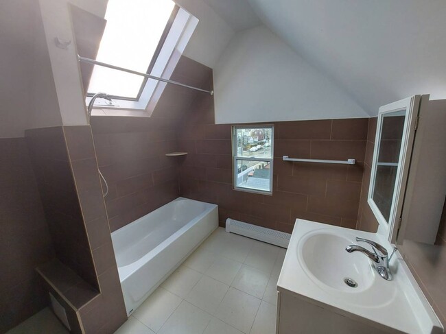 Photo - 21039 90th Ave