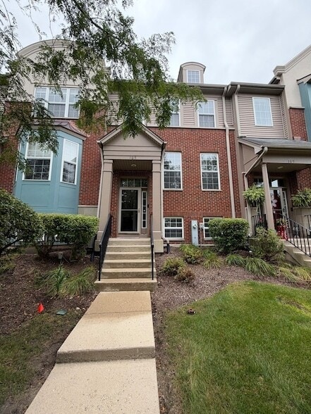 105 Station Park Cir