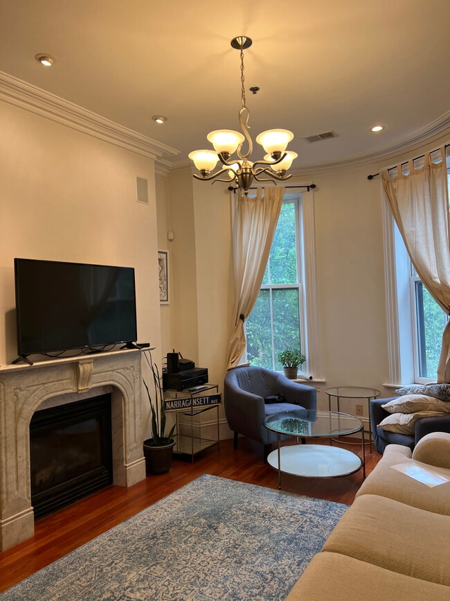 Photo - 34 Greenwich Park Unit 2