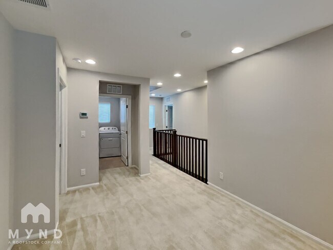 Photo - 6646 Evander St