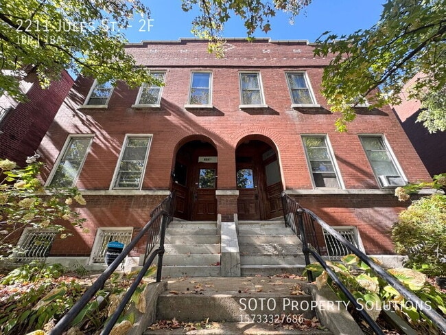 Building Photo - 2209-2211 Jules St Unit 2F