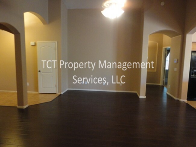 Photo - 3 bed/ 2 bath in Sarah Ann Ranch!