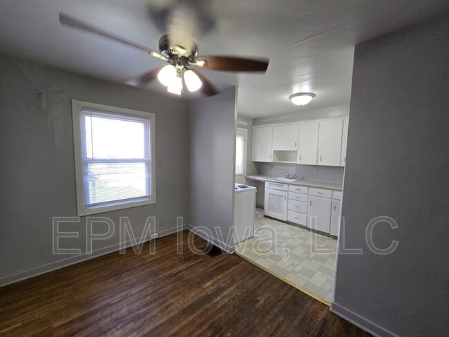 Photo - 247 Madison St