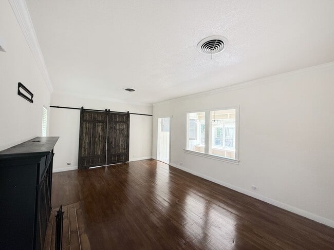 Photo - 1214 Sutton Dr