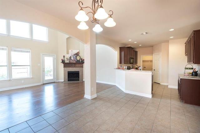 Photo - 4700 Evanshire Way