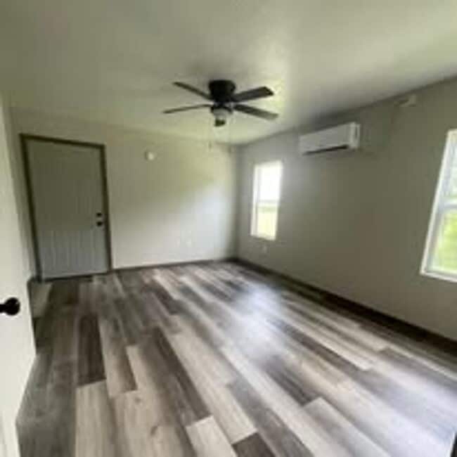 Peaceful Country Living – 2 Bed / 1 Bath H... - Peaceful Country Living – 2 Bed / 1 Bath H... House