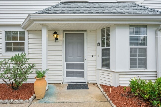 Photo - Ground Floor 2 Bed / 2 Bath with New Flooring
