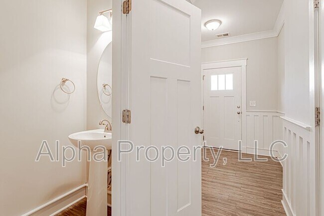 Photo - 400 Pangel Ln