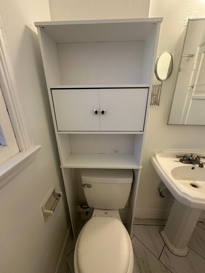 Photo - 1444 S Ogden Dr Unidad Studio Granny