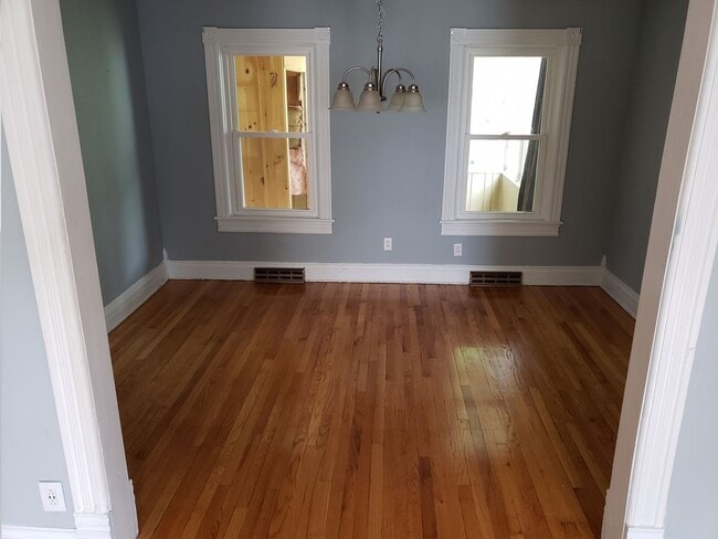 Photo - 3 Bed 1 Bath House for Rent