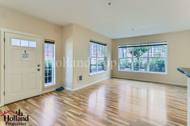 Photo - Cute Ground-Floor Condo in Beaverton – $30...