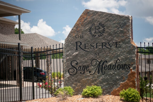 Photo - 5105 Reserve Blvd Unit 203