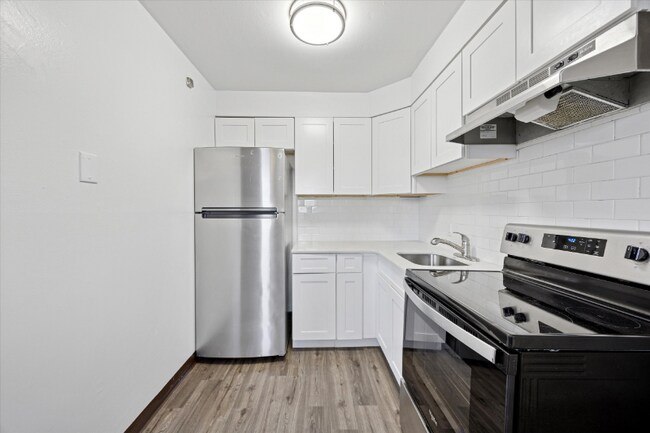 Building Photo - 13659 Philmont Ave Rental
