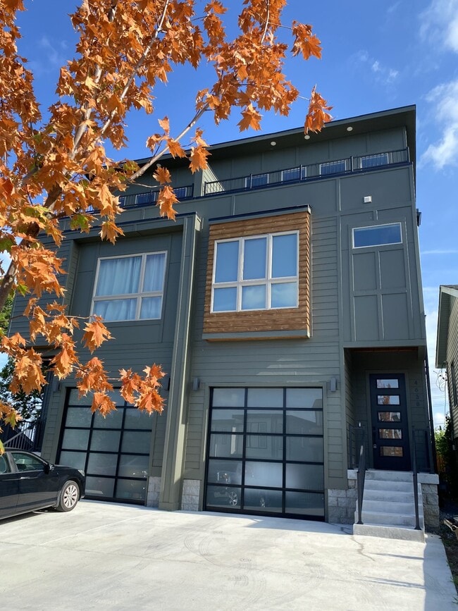 Photo - 4638 Kentucky Ave