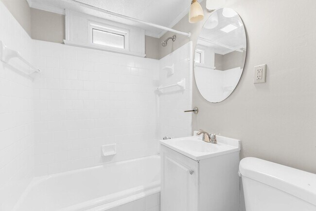 Photo - Charleston Court