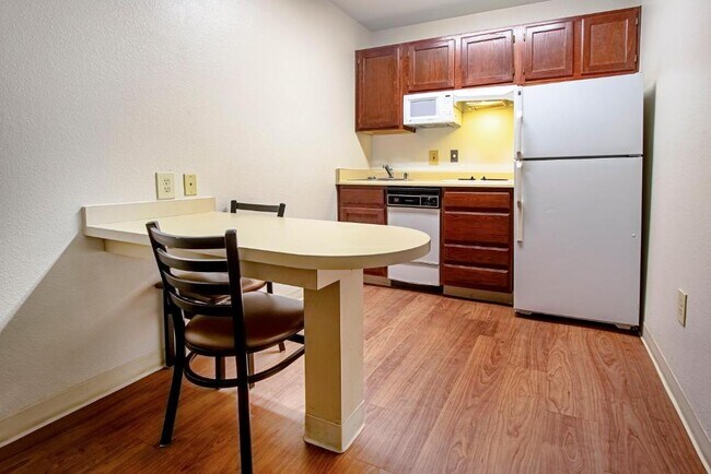 Emerald Suites Black Canyon