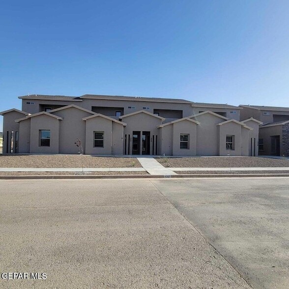 Photo - 1060 Hoppas St Townhome