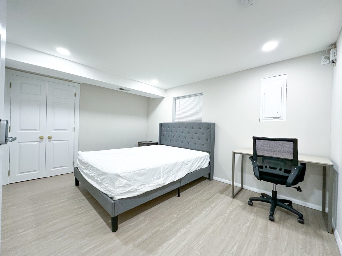 Photo - 7515 Havelock St Unit Bedroom #2 BM