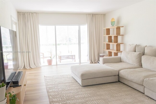 Photo - 3250 N Palm Aire Dr Unit 202