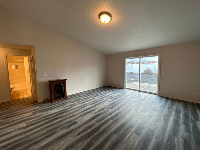 Photo - 3 Bedroom / 2 Bathroom Home in SE Madras