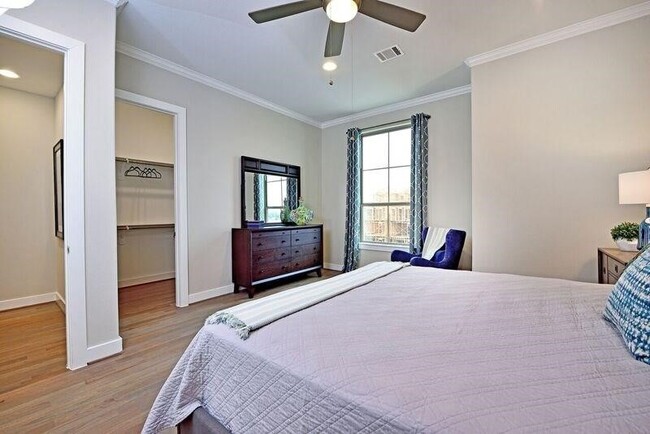 Photo - 5817 E Post Oak Ln