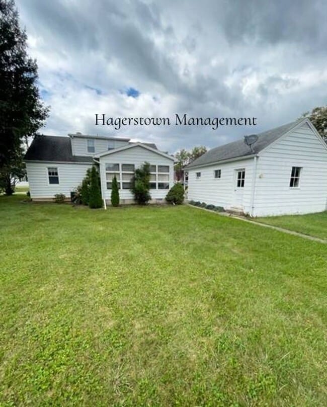 Photo - Charming Cape Cod in Halfway