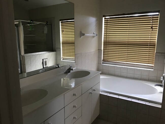 Photo - 22836 Fountain Lakes Blvd