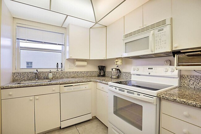 Photo - 3520 S Ocean Blvd