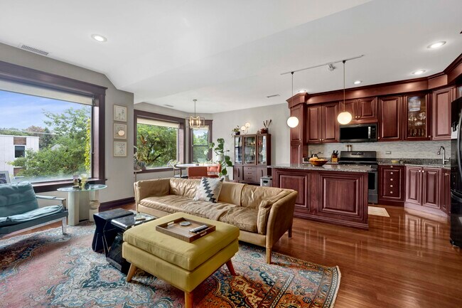 Photo - 3106 W Lyndale St Unit 3B