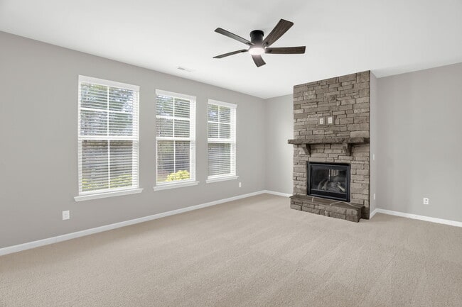 Photo - 602 Applecross Dr