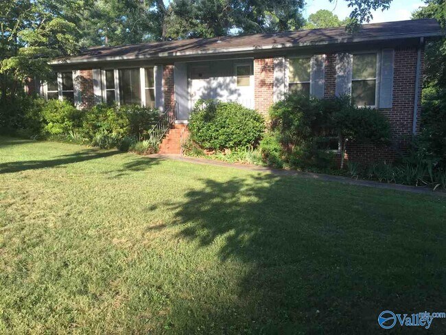 Photo - 2905 Garth Rd SE House