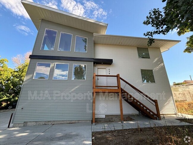 Building Photo - 498 East Fort Union Blvd Unit 498 Rental