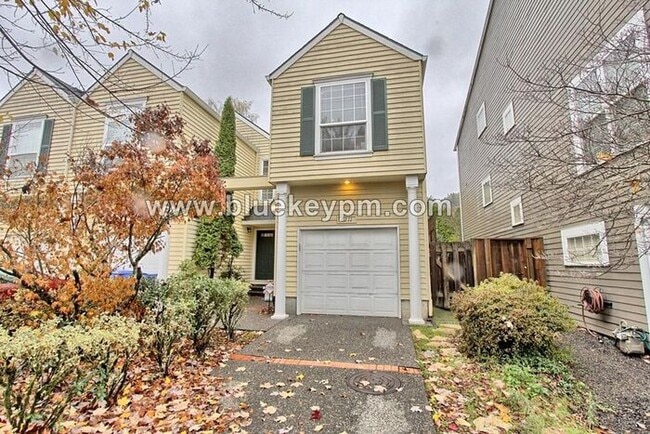 Building Photo - 2 Bed, 2.5 Bath Townhome Near Willamette Park