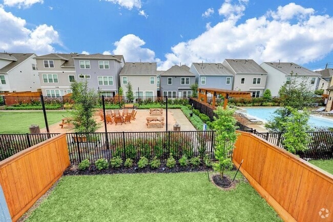 Building Photo - 10920 Keaton Landing Dr Rental