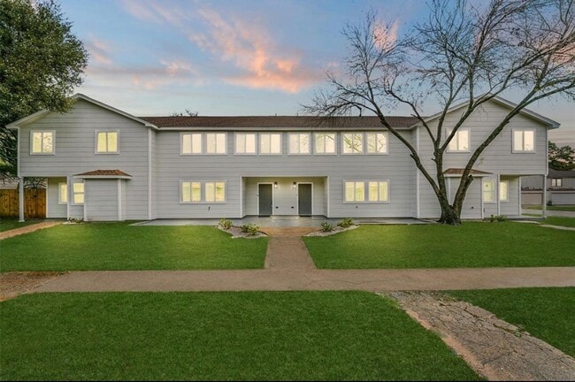 Building Photo - 5763 Easthampton Dr Rental