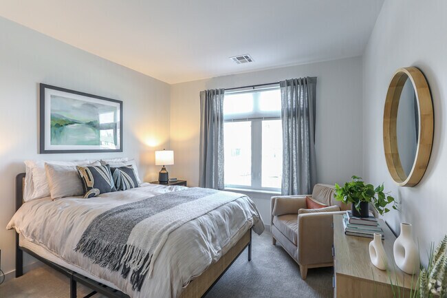 2BR, 2BA - 1,100 SF - Bedroom