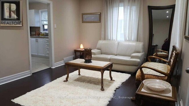 Photo - 186 Maurice Dr