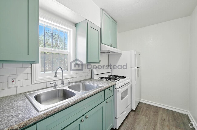 Building Photo - 5874 S Figueroa St Unit 5 Rental