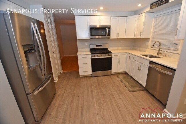 Photo - 528 Bay Green Dr