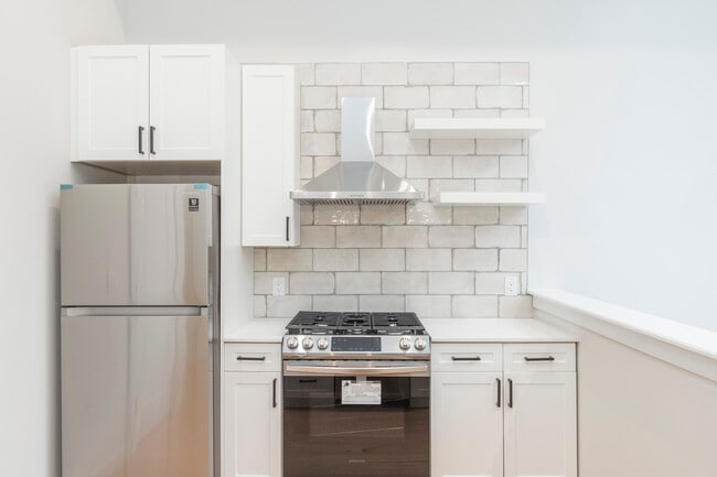 Photo - 757 N Uber St