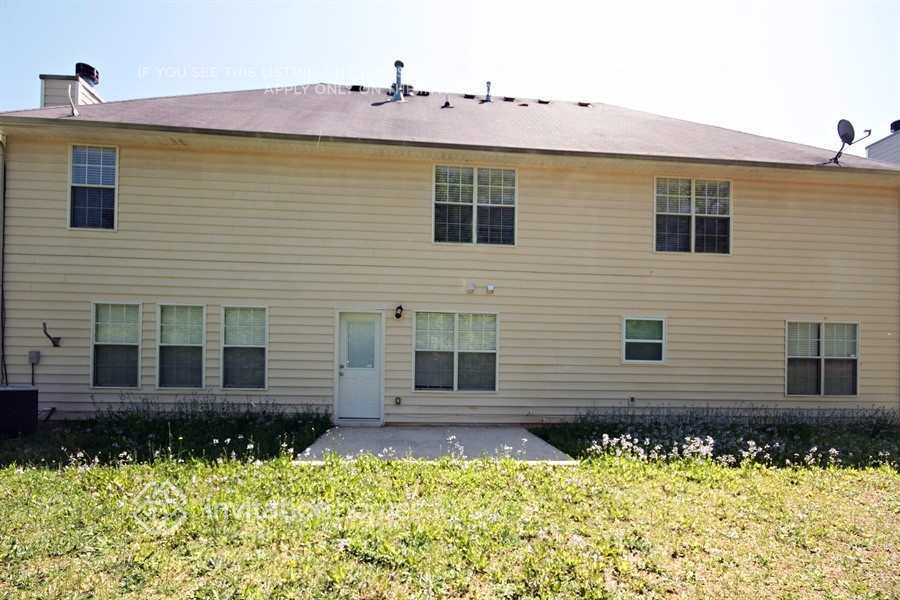 Photo - 6521 Carriage Ln