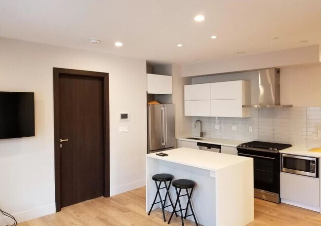 Photo - 31 Buttonwood St