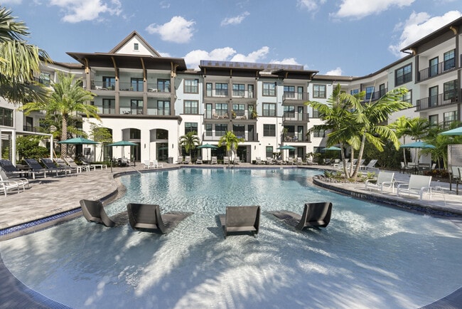Indigo Stuart Apartments