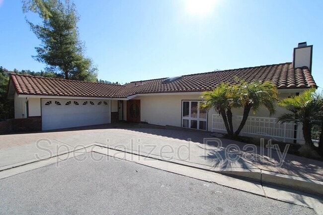 Building Photo - 3694 Berwick Dr