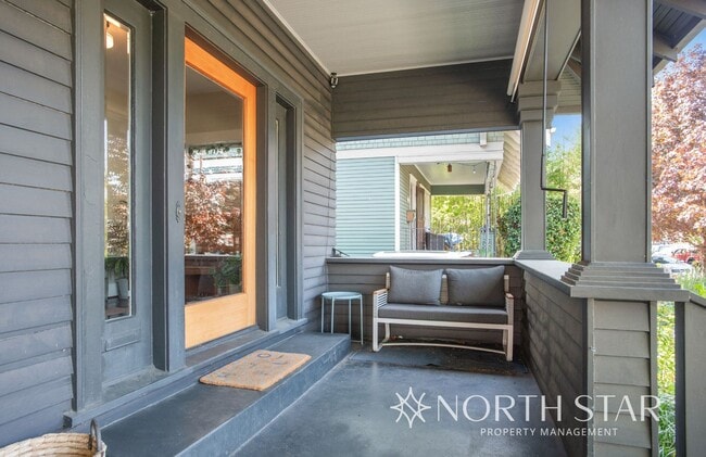 Photo - Beautifully Remodeled Classic Craftsman in Prime Portland Location