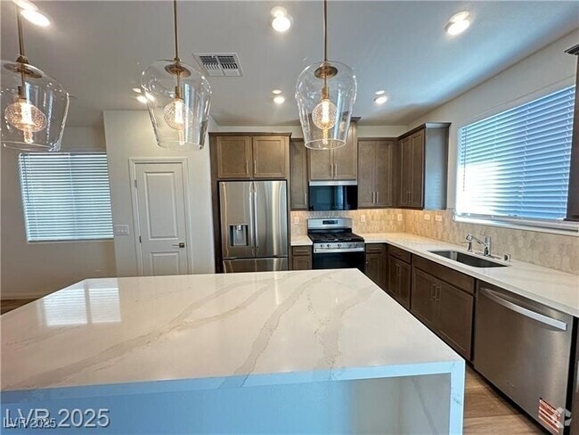 Building Photo - 1432 Nocturnal Flight St Rental