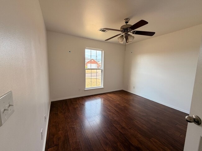 Photo - Welcome to this conveniently located home in Russellville, AR.