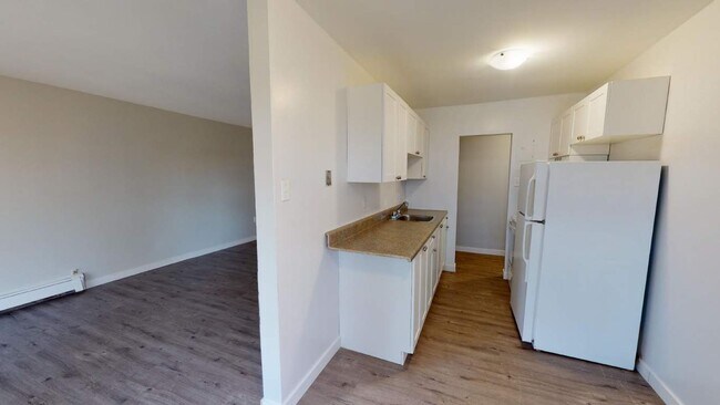 Photo - 1290 Huron Street