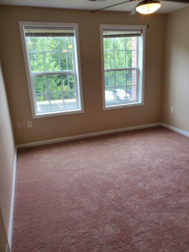 Photo - Bellemont Pointe Apartments